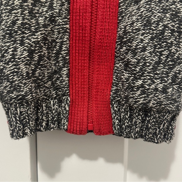 Baby Gap Heather Gray Baby Zip Up Knit Sweater Size 3-6 Months - Picture 2 of 12